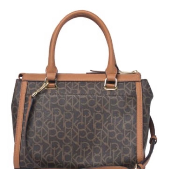 Calvin Klein bag - Picture 1 of 7